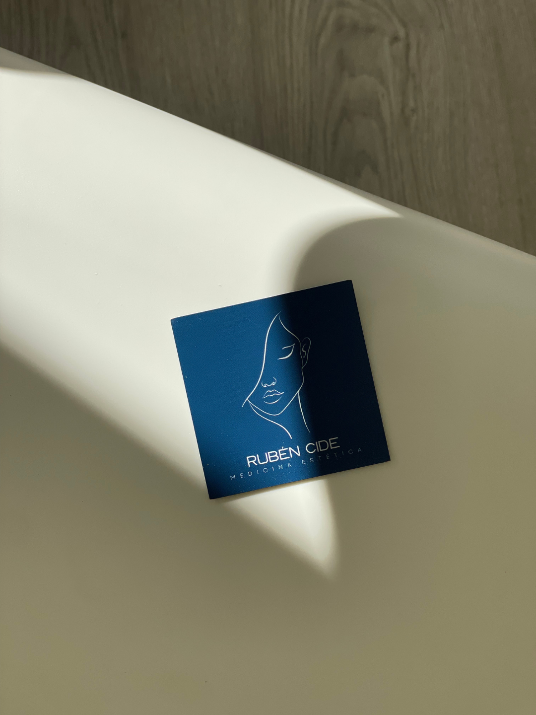 Tarjeta de Rubén Cide Medicina Estética